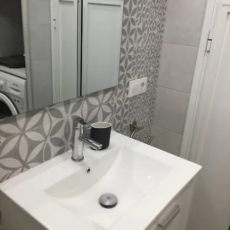 Aguila Apartment